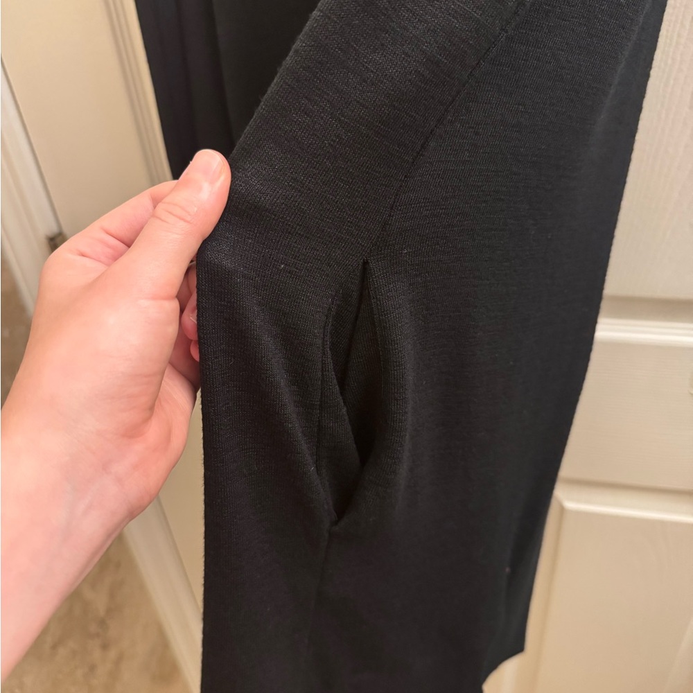 NWT: Women’s GAP Classic Black Cardigan Size S - Picture 5 of 5